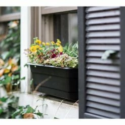 Bloem Dura Cotta 18 in. Living Green Plastic Window Box Planter with Tray -Litton Lane Sales Store bloem planter saucers dcbt18 42 1f 1000