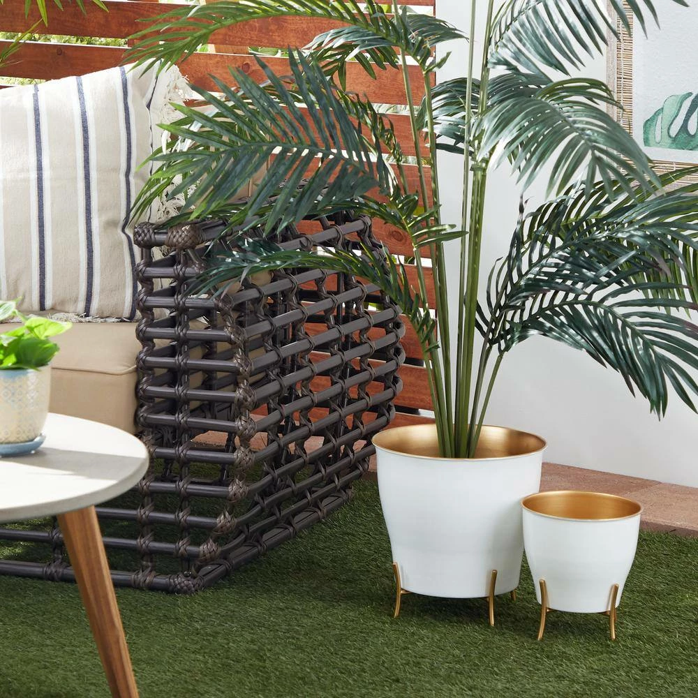 Litton Lane 12 in. x 12 in. White Metal Farmhouse Planter (Set of 2) 5 Litton Lane 12 in. x 12 in. White Metal Farmhouse Planter (Set of 2) - Image 3